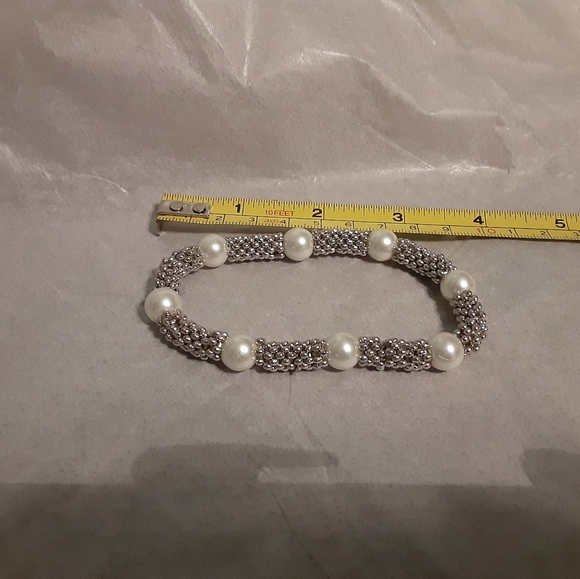 3 pc stretch bracelet set, off white pearls and silver with clear stone accents - Picture 5 of 5